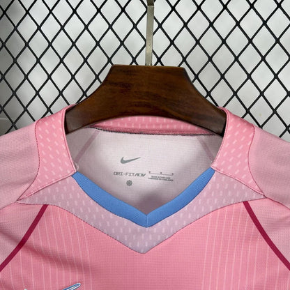 2025/2026 Barcelona Special Edition Pink Football Shirt