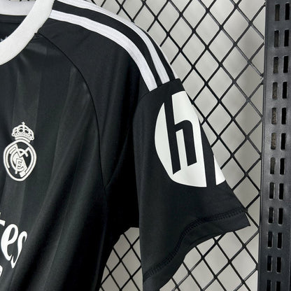2025/26 Real Madrid Black Special Kit
